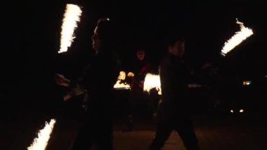 Krasnodar, Rusya - 2 Haziran 2018: şaşırtıcı havai fişek ile ateş gösterisi