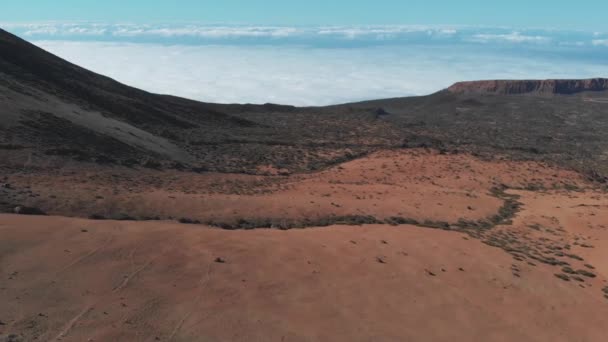 Kilátás a sivatagos területről a Teide Nemzeti Parkban — Stock videók