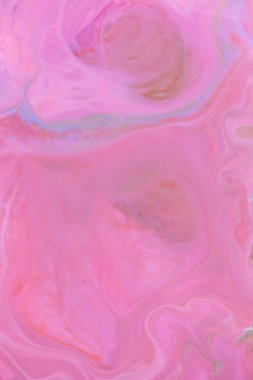 Çok renkli holografik arka plan, pembe su damlacıkları, çok renkli desen, süt renklerde gıda, su, tasarımcı için boş renk doku