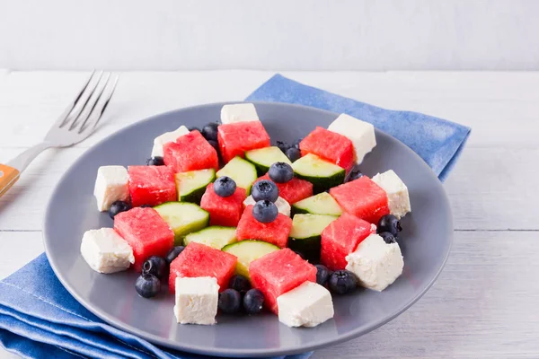 Salada Melancia Com Queijo Feta Guardanapo Azul Salada Saudável Com — Fotografia de Stock