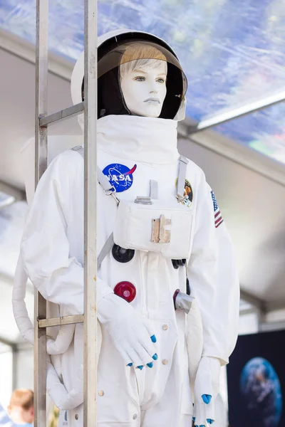 Dněpr Ukrajina Září 2019 Festival Bestrobofest 2019 Skafandr Kosmonaut Mannequin — Stock fotografie