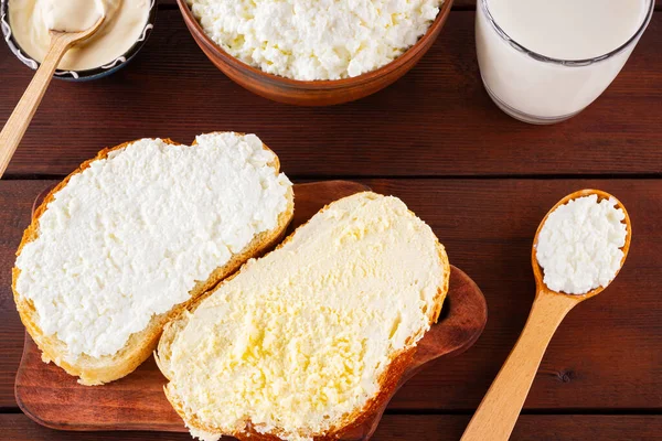 Dairy Products Milk Cottage Cheese Sour Cream Rustic Style Bread — Stock Photo, Image