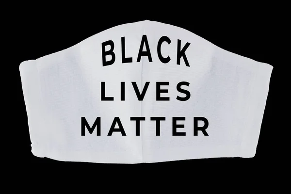 Black Lives Matter Auf Gesichtsmaske Weiße Schutzmaske Auf Schwarzem Hintergrund — Stockfoto