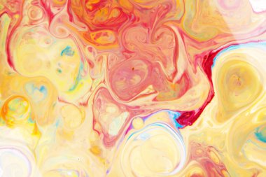 Soyut çok renkli arkaplan. Sıvı sanat dokusu. Dönen boya efektli soyut arkaplan. Renkli bir zemin. Boyalar karıştırılıyor