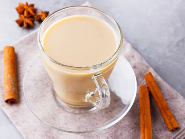 Masala Chai Tee Traditionelles Indisches Getränk Masala Tee Mit Gewürzen — Stockfoto