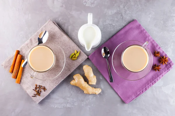 Τσάι Μασάλα Τσάι Παραδοσιακό Ινδικό Ποτό Τσάι Μασάλα Μπαχαρικά Γκρι — Φωτογραφία Αρχείου