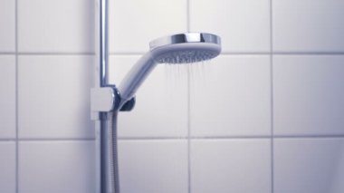 Banyo - duş başlığı açma
