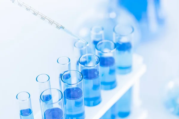 Věda Chemické Zkumavky Modrou Lékařské Tekutina Uvnitř Drop Test — Stock fotografie