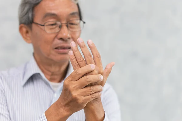 Asian Elder Suffer Hand Palm Tendon Muscle Pain — Stock Photo, Image