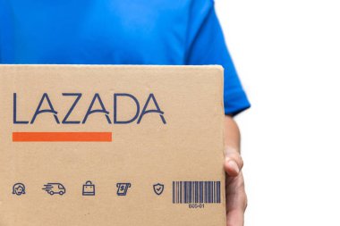 Lazada Online alışveriş en popüler Güneydoğu Asya ülkesi ve Tayland en iyi e-ticaret ve nakliye Alibaba grubunun sahibi olduğu bir şirkettir. 14 Ağustos 21018., Bangkok, Tayland.