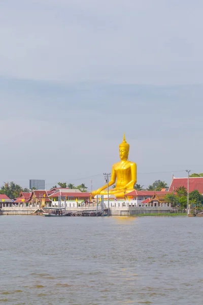 Lato Del Fiume Golden Buddha Thailandia — Foto Stock