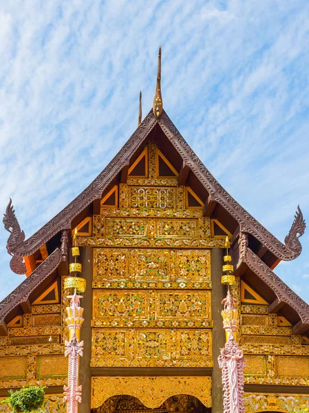 Belo Design Telhado Templo Tailandês Norte Wat Phra Que Lampang — Fotografia de Stock