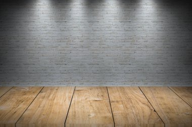 arka plan için ahşap masa ile beyaz tuğla duvar.