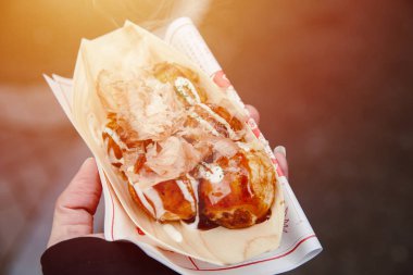 Takoyaki, ne kadar. Osak Japon en popüler yerel ünlü sokak gıda