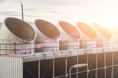 Büyük ofis binası için Endüstriyel Büyük Su Hava Soğutma kulesi Chiller baca