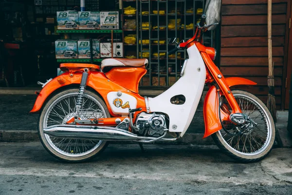 Moto Classique Rétro Honda Super Cub 110Cc Renouveler Populaire Dans — Photo