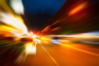 Arka plan için yüksek hızlı bulanık gece yol etkisi özetini hızlandırın.