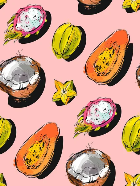 Dibujado a mano vector abstracto a mano libre textura inusual patrón sin costuras con frutas tropicales exóticas papaya, fruta del dragón, coco y carambola aislados sobre fondo pastel rosa — Archivo Imágenes Vectoriales