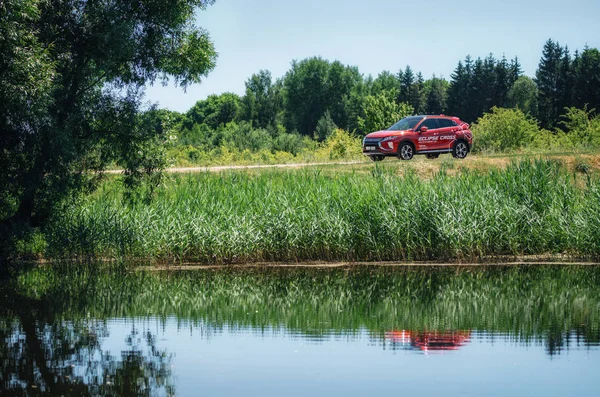 Kosava Bělorusko Června 2017 Nové 2018 Mitsubishi Eclipse Cross Zeleném — Stock fotografie