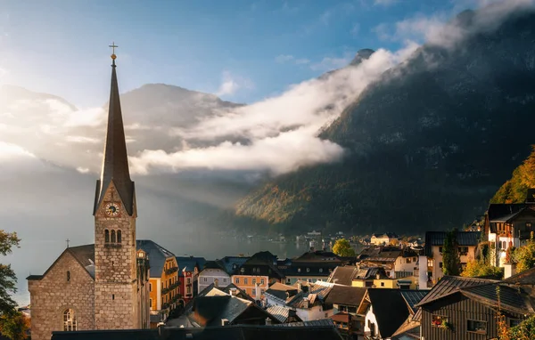 Luchtfoto Van Beroemde Hallstatt Stad Oostenrijkse Alpen Ochtend Licht Herfst — Stockfoto