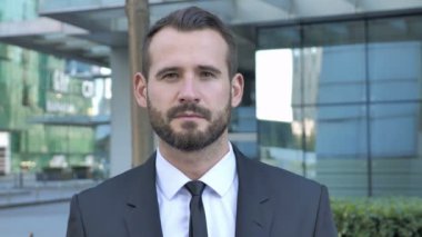 Şok, işadamı sonucu tarafından hayretler içinde merak