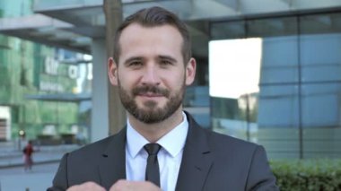 El yapımı kalp şekli işadamı tarafından