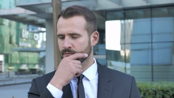 Pensive Businessman Thinking Brainstorming New Project — Stok Video