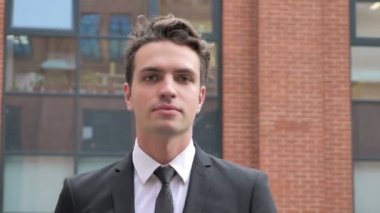 Yürüyüş ve Tablet, Online tarama kullanarak iş adamı