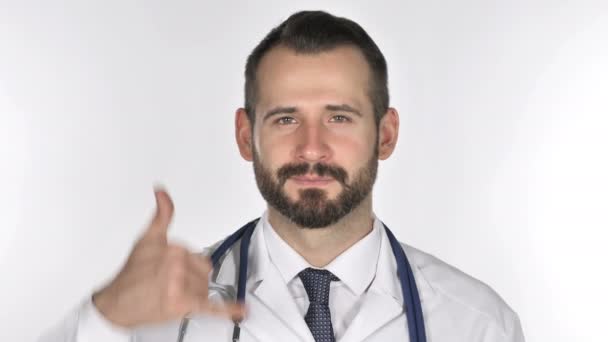 Kontaktieren Sie Uns Rufen Sie Mich Geste Von Alten Arzt — Stockvideo