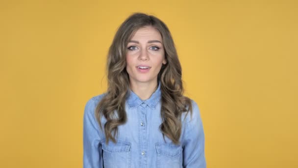 Happy Amazed Young Girl Surprised Gift Isolated Yellow Background — Stock Video