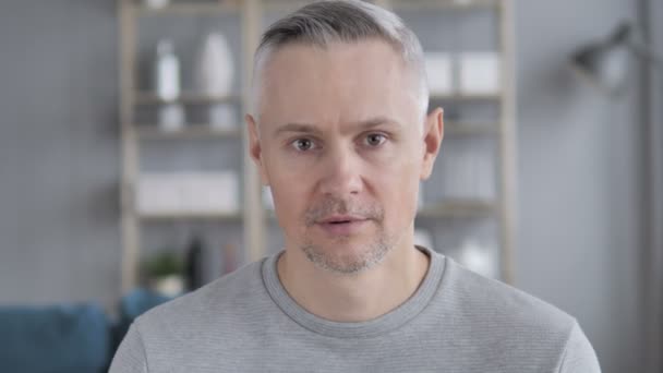 Podobizna Muže Divit Překvapen Šedé Vlasy Zajímá Vás — Stock video