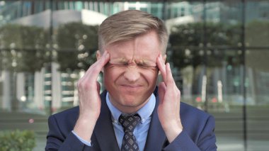 Baş ağrısı, rahatsızlık hissi işadamı vurguladı