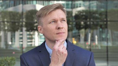 Düşünme, yeni proje beyin fırtınası dalgın işadamı