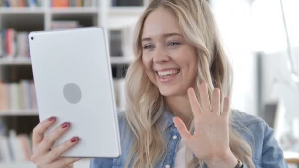 Online-Videochat mit Tablet — Stockvideo