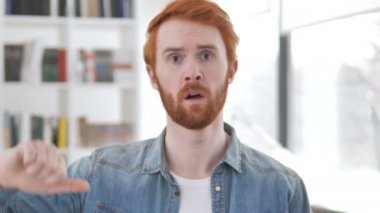 Rahat Redhead adam tarafından thumbs Down