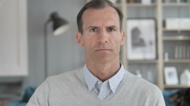 Orta yaşlı adam yeni fırsat arıyor