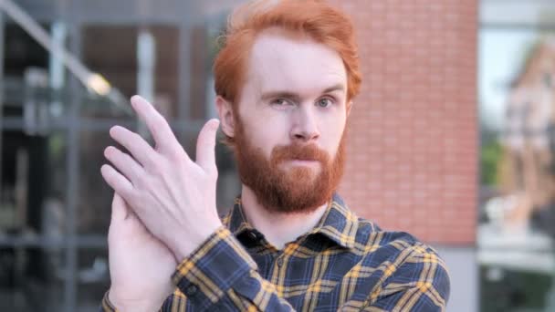 Applauding Redhead baard jonge man, klappen — Stockvideo