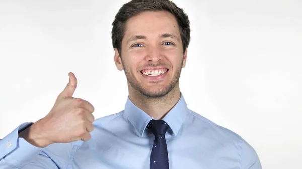 Polegares para cima por jovem empresário em fundo branco — Fotografia de Stock