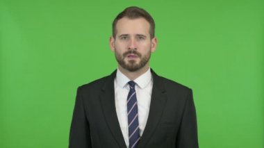 Hasta Genç İşadamı Chroma Key karşı öksürük olan