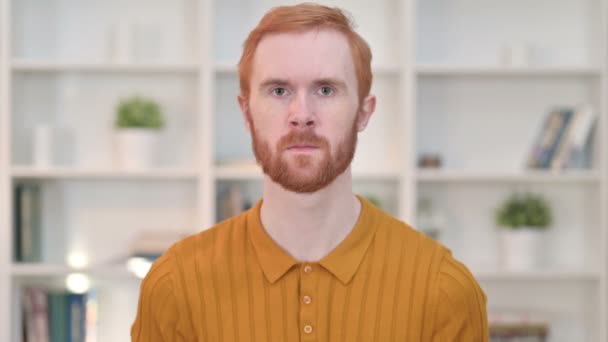 Portrait of Serious Redhead Man Looking at Camera — Stock video