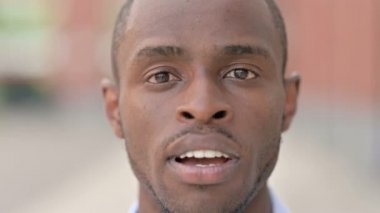 Şok Olan Afrikalı Adamın Şaşkınlığı Kapanışı