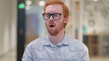 Hasta Kızıl Saçlı Adamın Öksürük Portresi