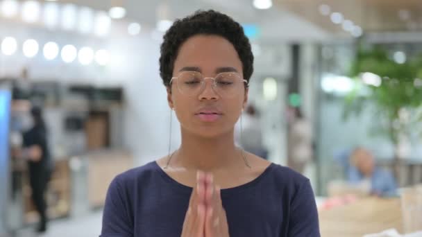 Portrait of Casual African Woman Praying with Hands Together — Stock Video