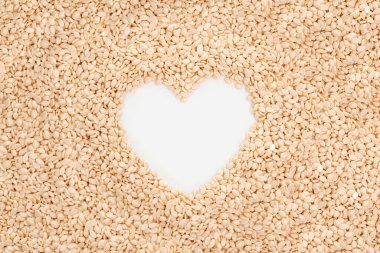 Kalp balmumundan yapılmış. Tüy dökümü için balmumu. Reklam için yer var. Yazı için yer