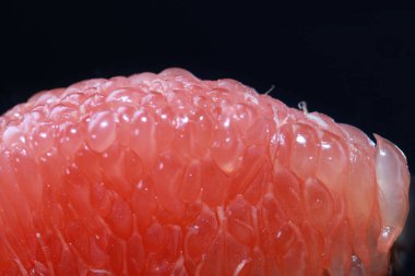 Siyah arkaplanda Greyfurtun Yakın Çekimi