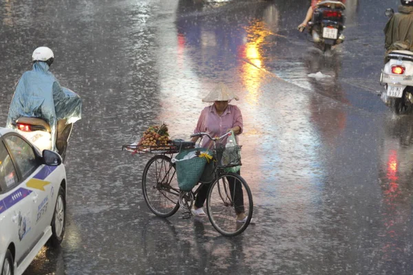 Hanoi Vietnam Aug Liten Marknad För Säljare Tidigt Morgonen Hanoi — Stockfoto