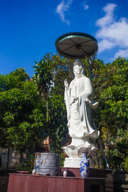 Daibi templle.tuyenquang, Vietnam 'daki Büyük Buda Guanyin heykeli.