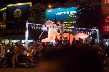 Tuyen Quang, Vietnam 29 Eylül 2017: Tuyen Quang ilinde yerel halk için sonbahar ortası festivalleri.