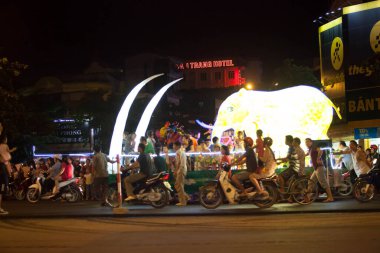 Tuyen Quang, Vietnam 29 Eylül 2017: Tuyen Quang ilinde yerel halk için sonbahar ortası festivalleri.