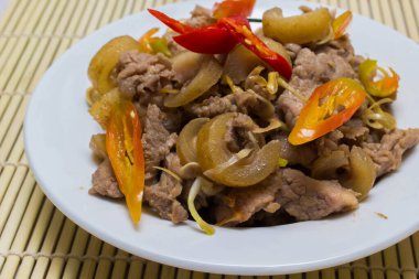 Acı biberli kızarmış biftek, Vietnam mutfağı.